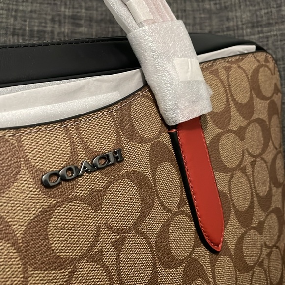 Coach Graham Slim Brief In Colorblock Signature Canvas - Picture 4 of 11
